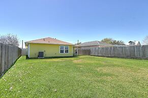 A Wave From It All 3 Bedroom Home by RedAwning