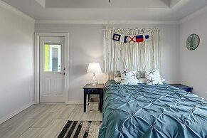 A Wave From It All 3 Bedroom Home by RedAwning