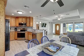 A Wave From It All 3 Bedroom Home by RedAwning