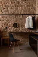 Ancient Knights Luxury Suites