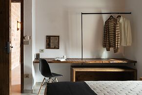 Ancient Knights Luxury Suites