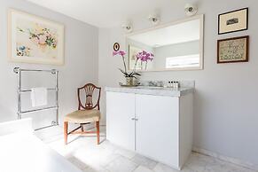 Oakington Road by Onefinestay