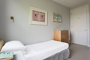 Oakington Road by Onefinestay