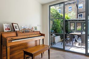 Oakington Road by Onefinestay