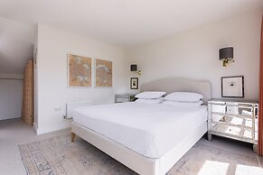 Oakington Road by Onefinestay