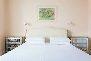 Oakington Road by Onefinestay