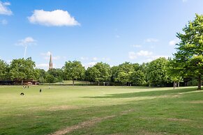 Oakington Road by Onefinestay
