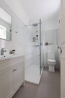 Bathurst Mews III by Onefinestay