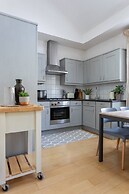 Bathurst Mews III by Onefinestay