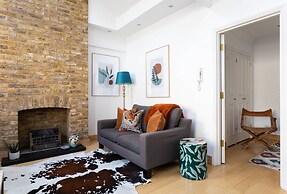 Bathurst Mews III by Onefinestay