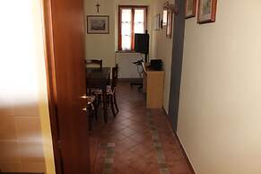 Suite Carla Lovely Apartment in Pietrasanta Center
