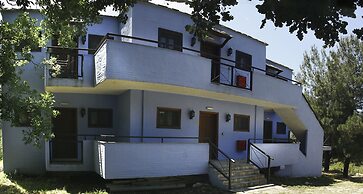 Hotel pool bar Tsigoura