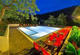 Hotel pool bar Tsigoura