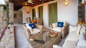 Villa Suerte in Paros