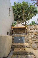 Villa Suerte in Paros