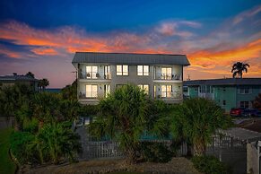 Anna Maria Island Absolute Anna Maria-private Beach Access-heated Pool