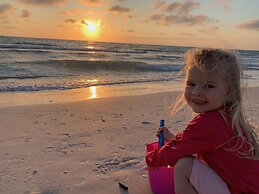 Anna Maria Island Absolute Anna Maria-private Beach Access-heated Pool