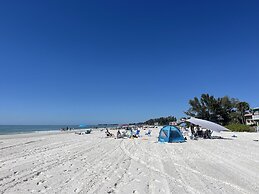 Anna Maria Island Absolute Anna Maria-private Beach Access-heated Pool