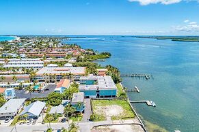 Anna Maria Island Bay Watch Bungalow
