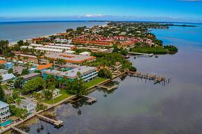 Anna Maria Island Beach Palms 2B