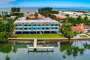 Anna Maria Island Beach Palms 2B