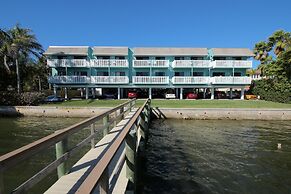 Anna Maria Island Beach Palms 6B