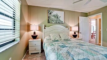 Anna Maria Island Beach Palms 8B