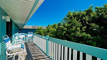 Anna Maria Island Beach Palms 8B
