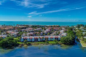 Anna Maria Island Runaway Tropical Escape