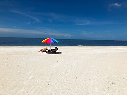 Anna Maria Island Runaway Tropical Escape