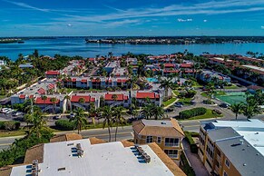 Anna Maria Island Runaway Tropical Escape