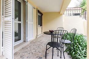 Belem Boutique III by Homing