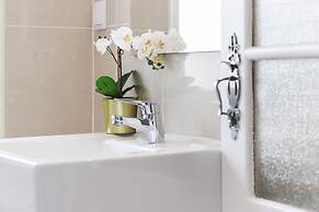 Belem Boutique VI by Homing