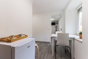 Belem Boutique I by Homing