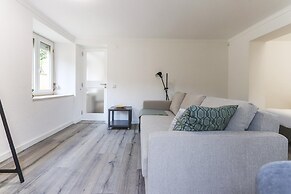 Belem Boutique I by Homing