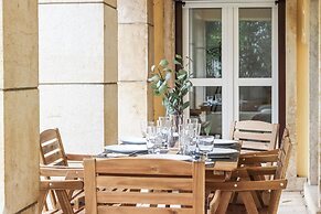 Belem Boutique II by Homing