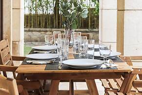 Belem Boutique II by Homing