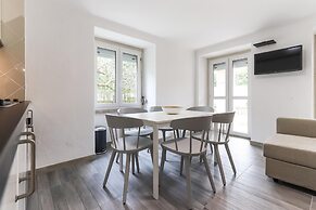 Belem Boutique II by Homing