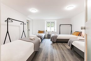 Belem Boutique II by Homing