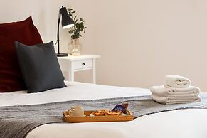 Belem Boutique Viii by Homing