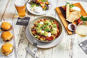 Belmont Hotel Lake Macquarie