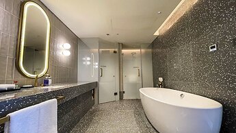 voco Nanjing Garden Expo by IHG