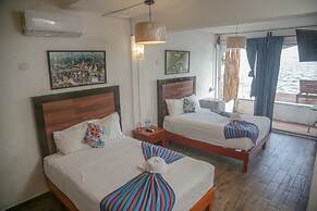 Seven Blue House Village & Lodge