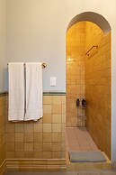 HOLT Magnificent 6BR Villa in Malanquin Golf Club