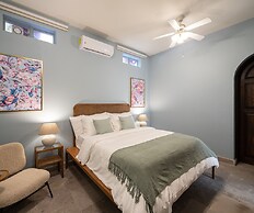 HOLT Magnificent 6BR Villa in Malanquin Golf Club