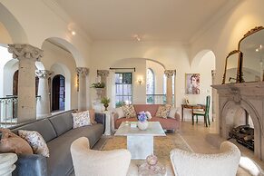 HOLT Magnificent 6BR Villa in Malanquin Golf Club