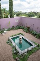 HOLT Magnificent 6BR Villa in Malanquin Golf Club