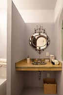 HOLT Magnificent 6BR Villa in Malanquin Golf Club