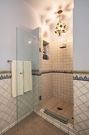 HOLT Magnificent 6BR Villa in Malanquin Golf Club