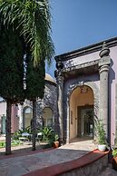 HOLT Magnificent 6BR Villa in Malanquin Golf Club